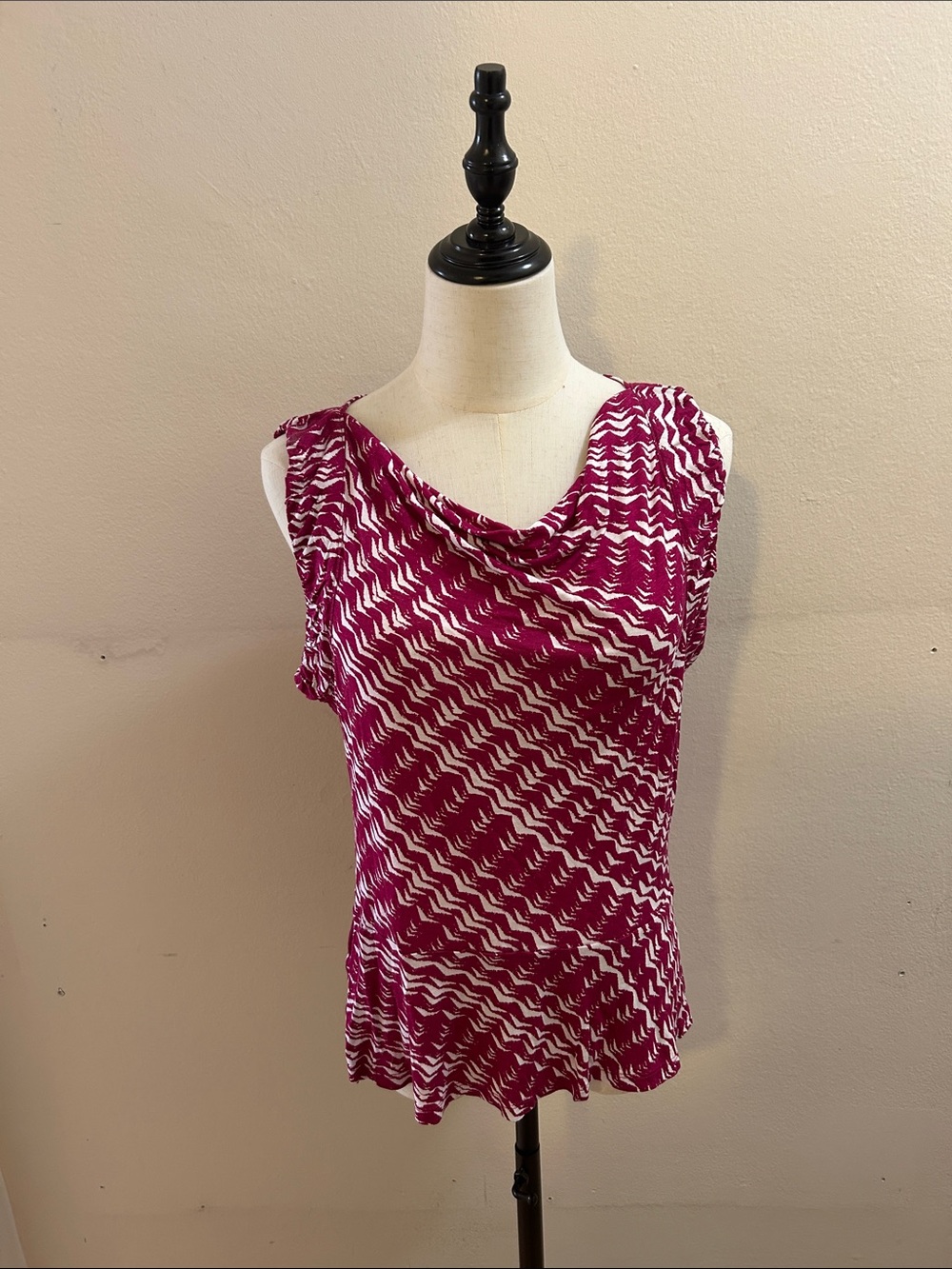 Ann Taylor Magenta and White Zigzag Cowl Neck Sleeveless Top